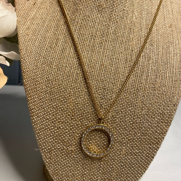 Vintage Avon Circle Necklace - Picture 2 of 7